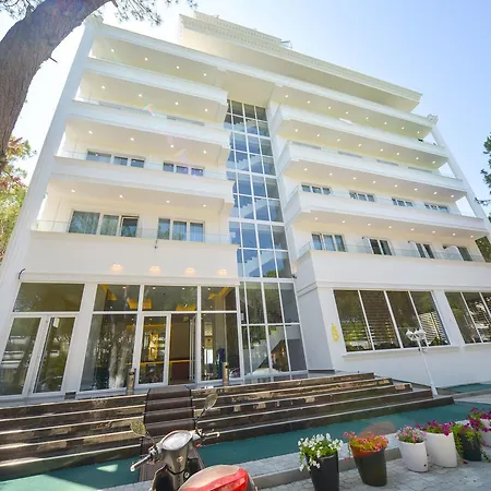 Hotel Elesio Golem (Tirana)