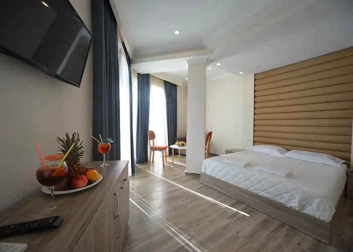 Elesio Hotel Golem (Tirana)