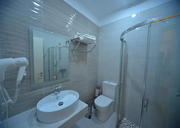 Elesio 4* Golem (Tirana)