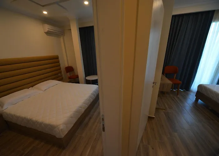 Elesio 4* Golem (Tirana)