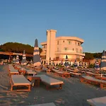 Elesio Hotel