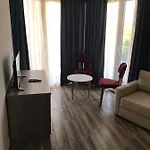 Elesio 4* Golem (Tirana)