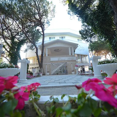 Elesio 4* Golem (Tirana)