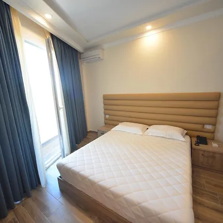 Elesio فندق غوليم