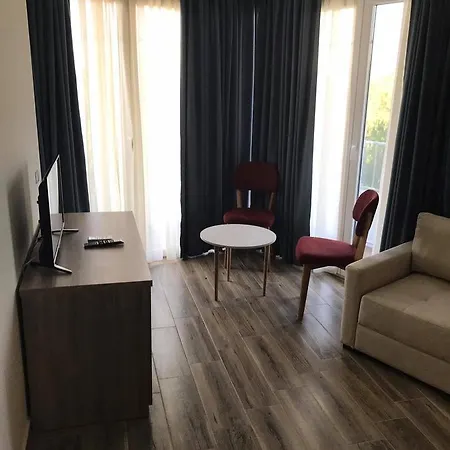 Elesio 4* غوليم