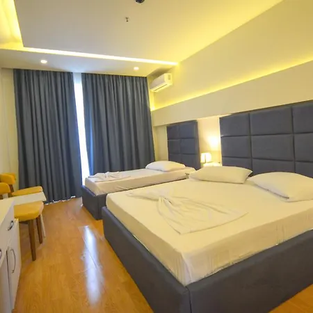 Elesio 4* غوليم