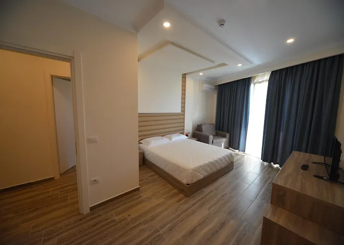 Elesio Hotel Golem (Tirana)